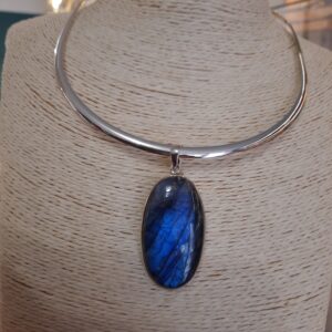 collier jonc rigide en argent