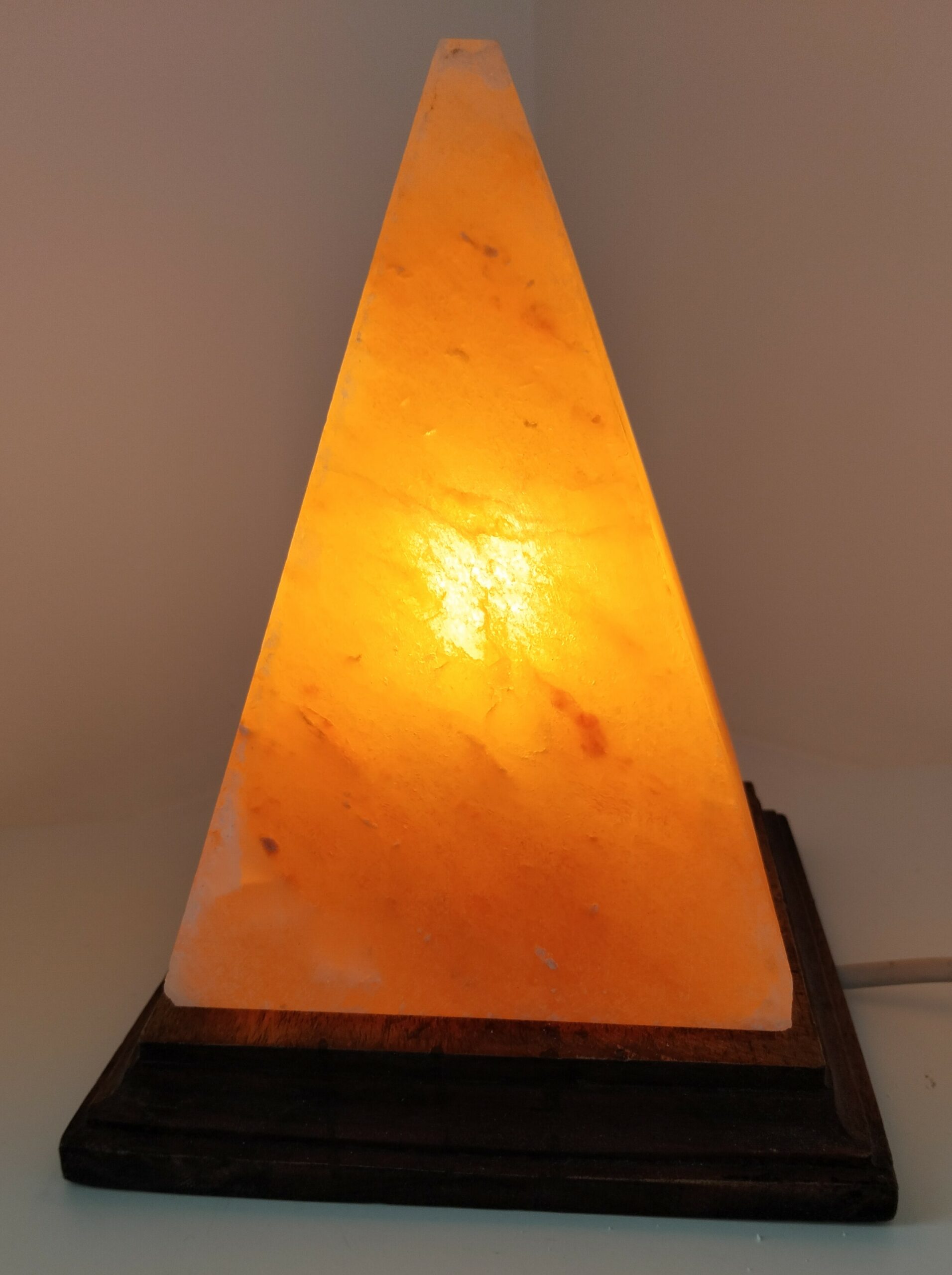 sel d'Himalaya lampe pyramide