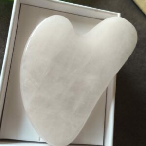 cristal de roche gua sha