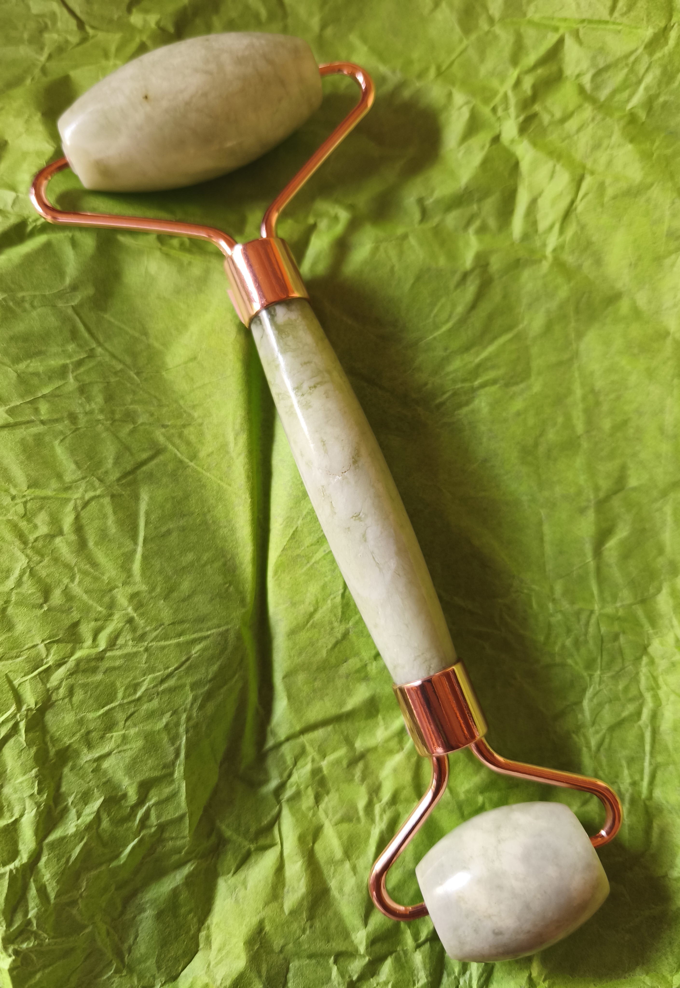 jade vert rouleau de massage
