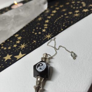 tourmaline pendule hexagonal yin-yang