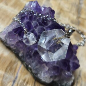 cristal de roche pendule dodécaèdre
