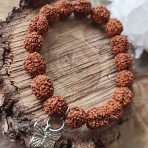 bracelet graine de rudraksha / papillon