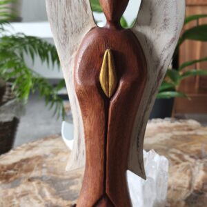 ange en bois 25 cm