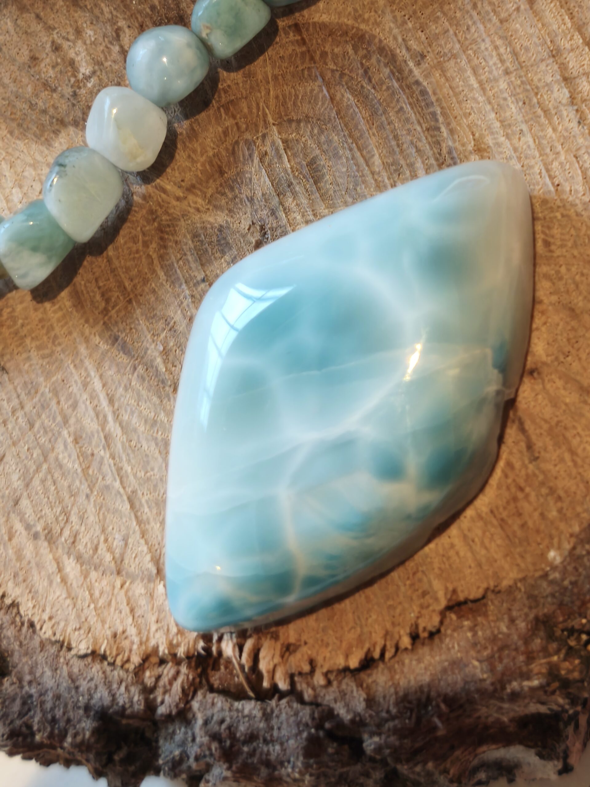 larimar cabochon losange