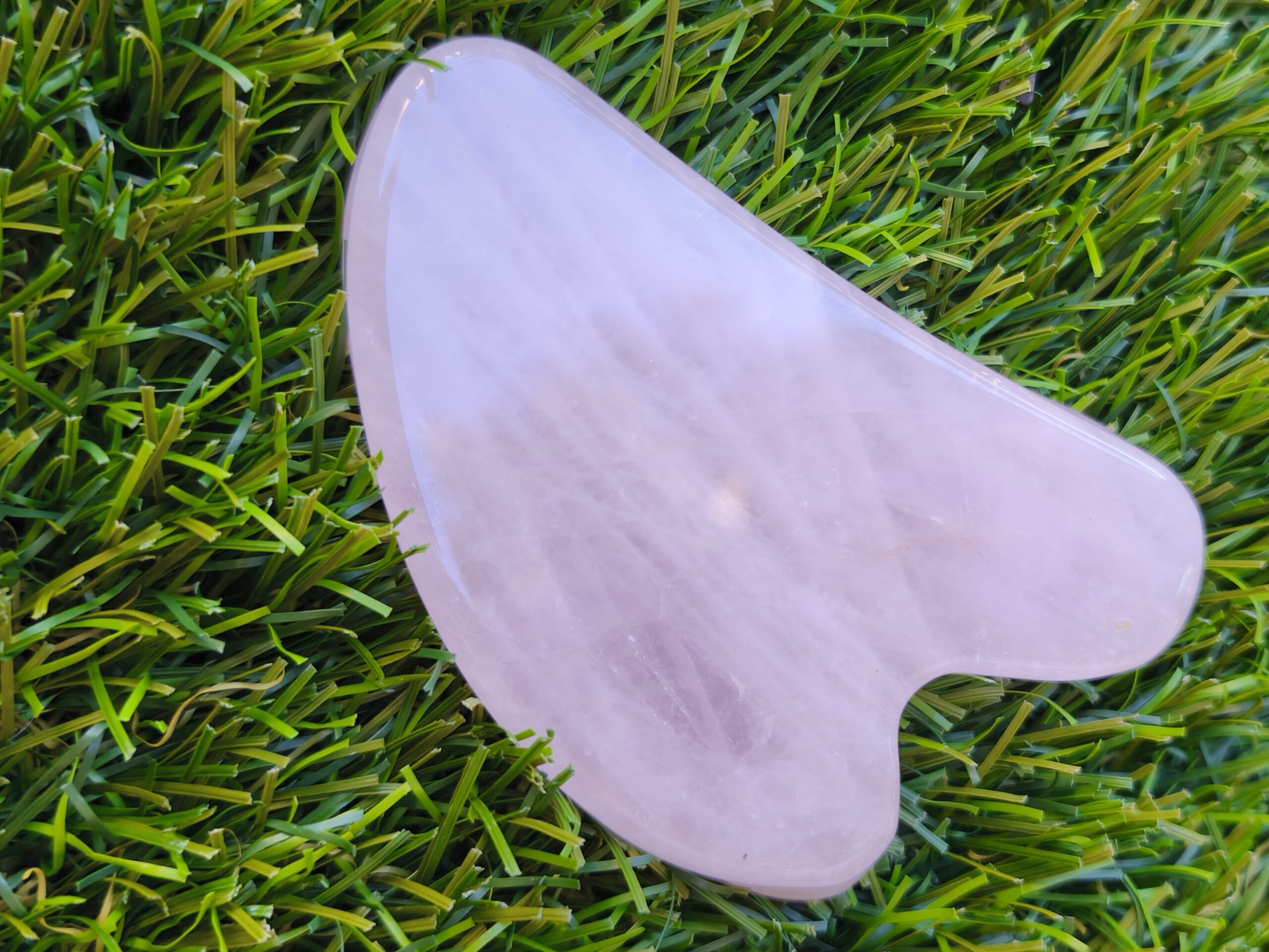 quartz rose gua sha