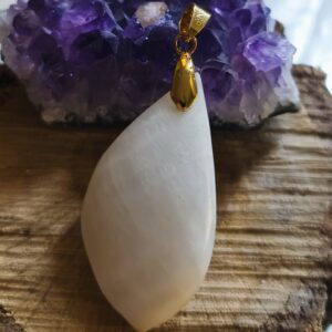 Aragonite pendentif forme libre