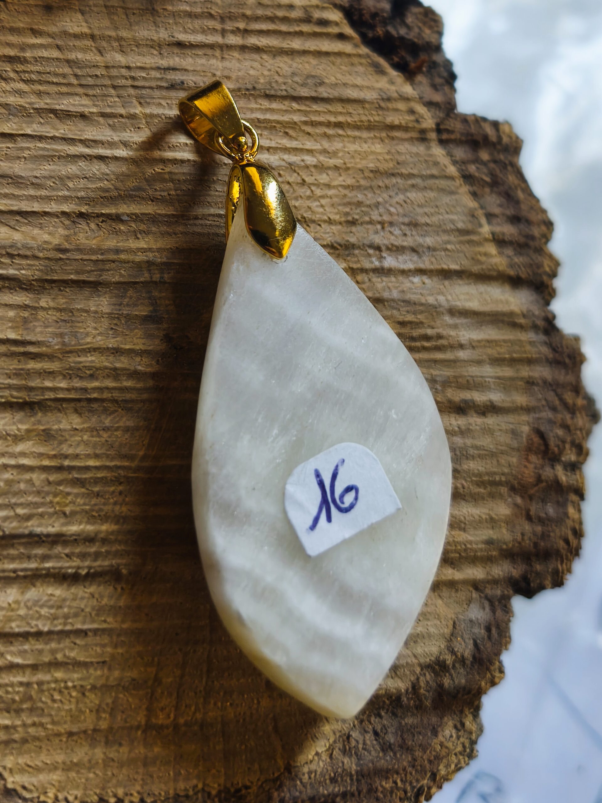 Aragonite pendentif forme libre – Image 2