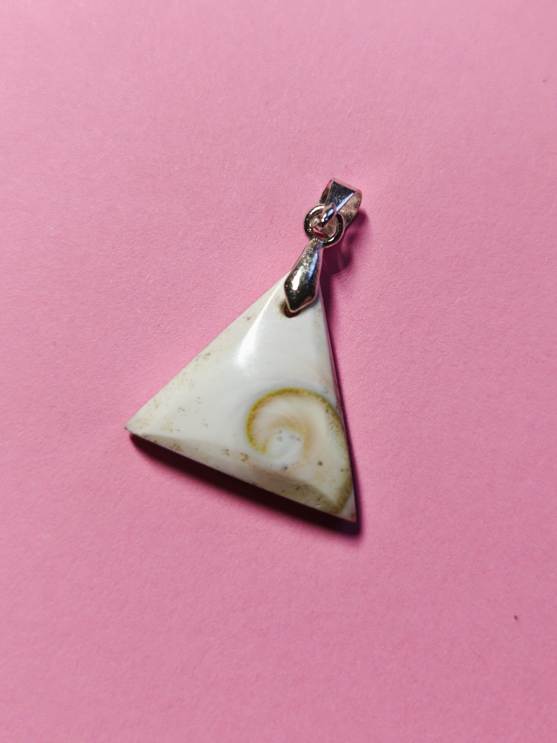 oeil de Ste Lucie petit pendentif
