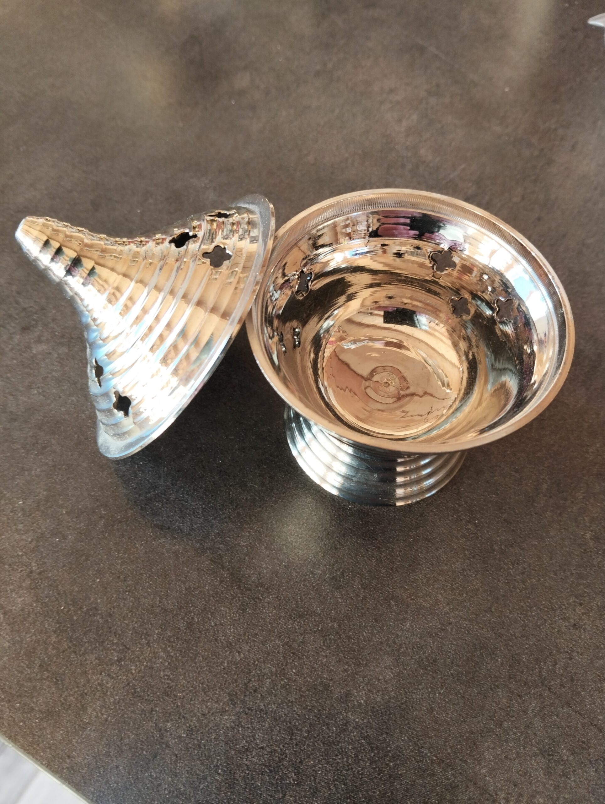 encensoir metal – Image 2