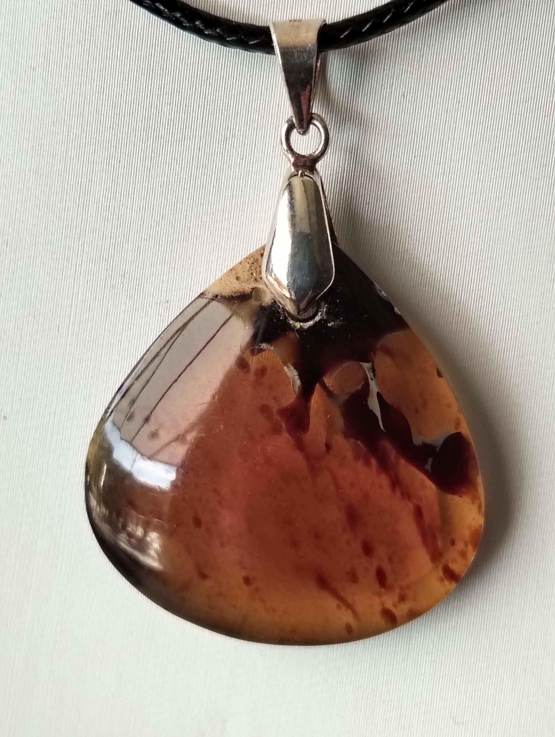 ambre pendentif goutte