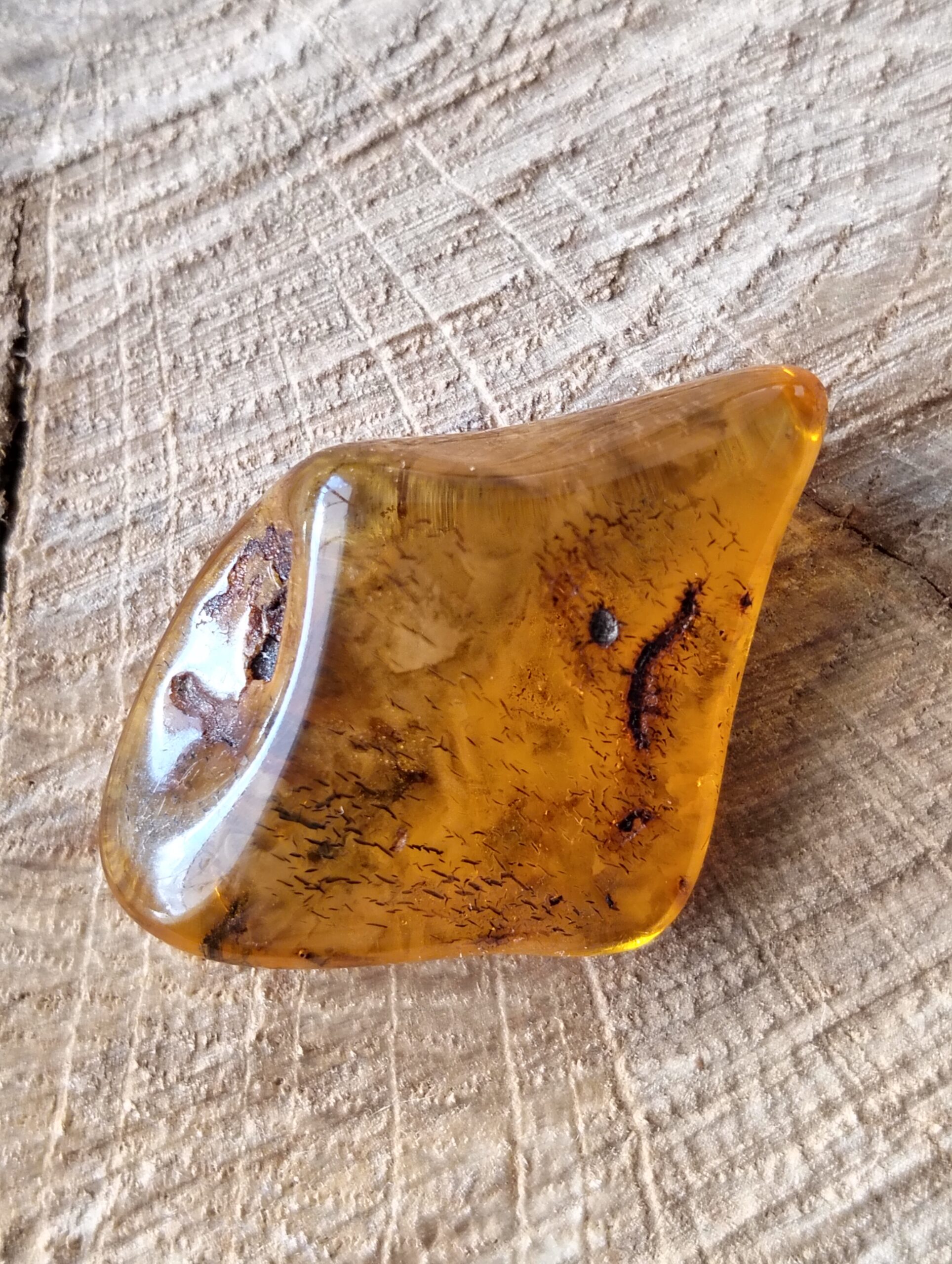 ambre naturel morceau d'environ 1,6 g