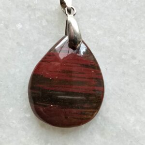 Jaspe rouge pendentif goutte
