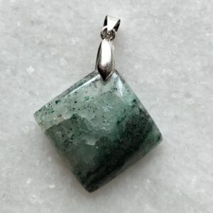 Fuschite pendentif forme carré