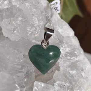 jade du Guatemala pendentif coeur