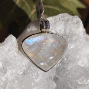 pierre de lune blanche d'inde pendentif coeur / argent