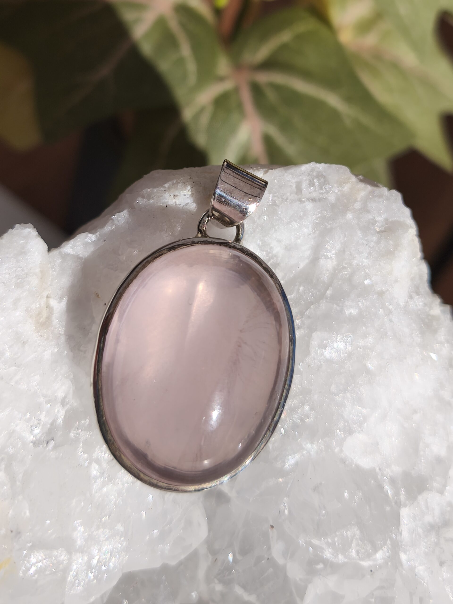 quartz rose pendentif ovale