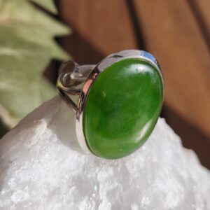 jade nephrite du canada/taille 55,5