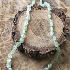 prehnite collier perles ovales
