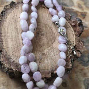 kunzite collier perles ovales
