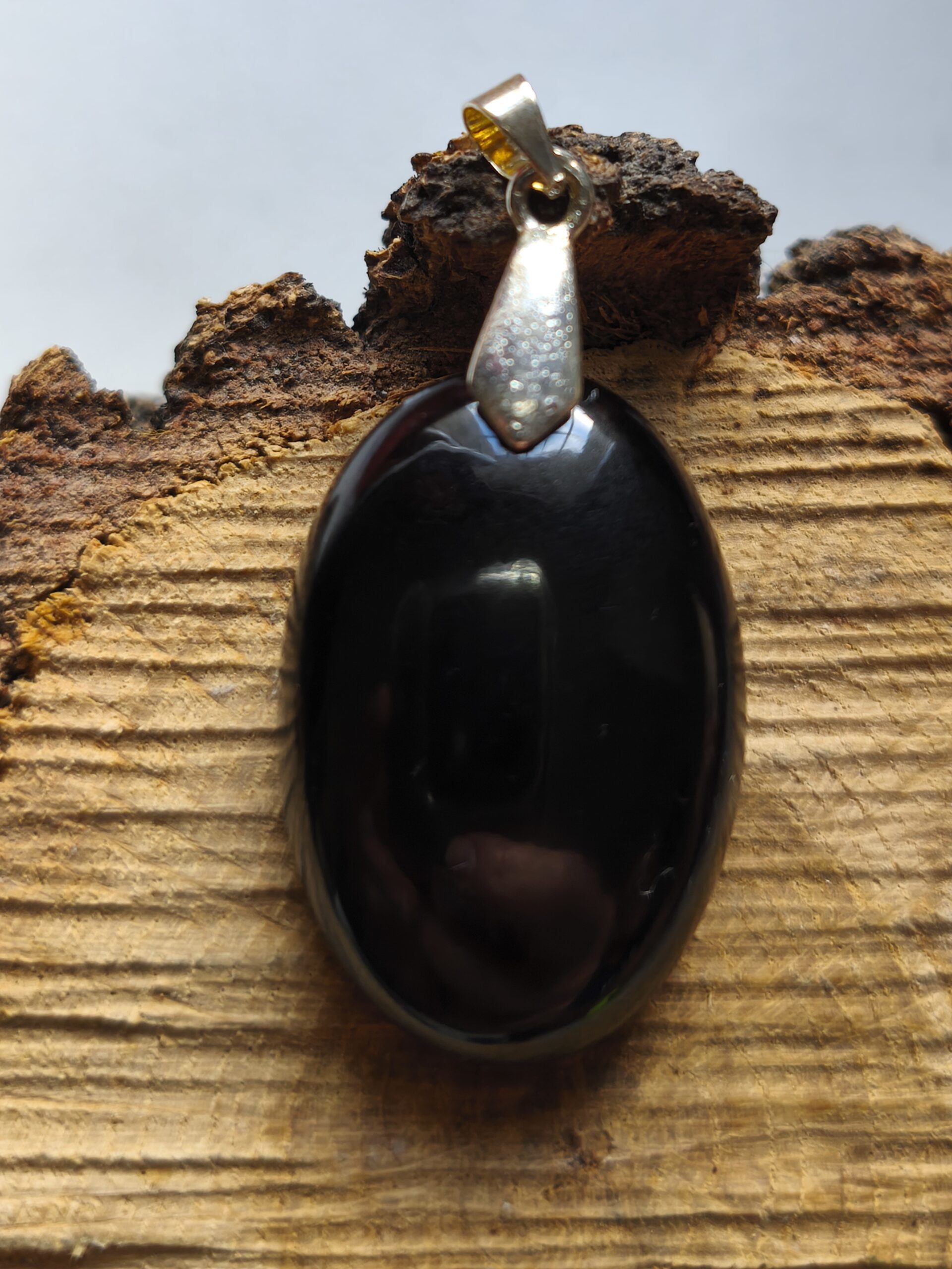 spinelle noir pendentif