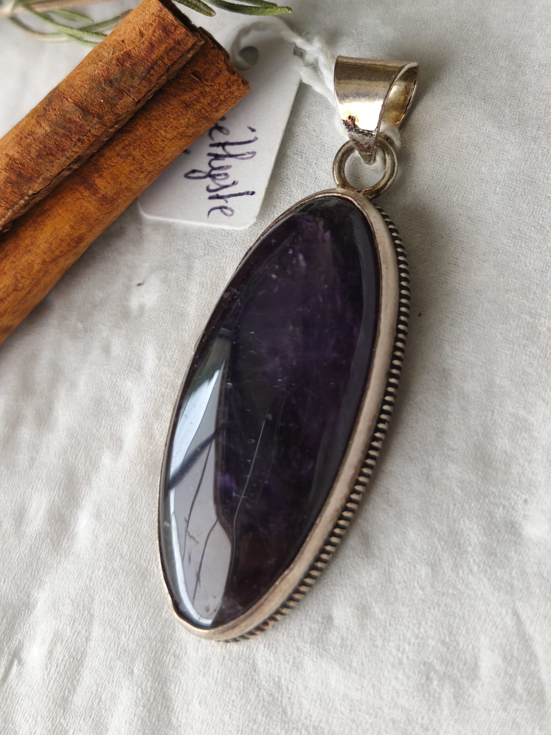 amethyste pendentif ovale