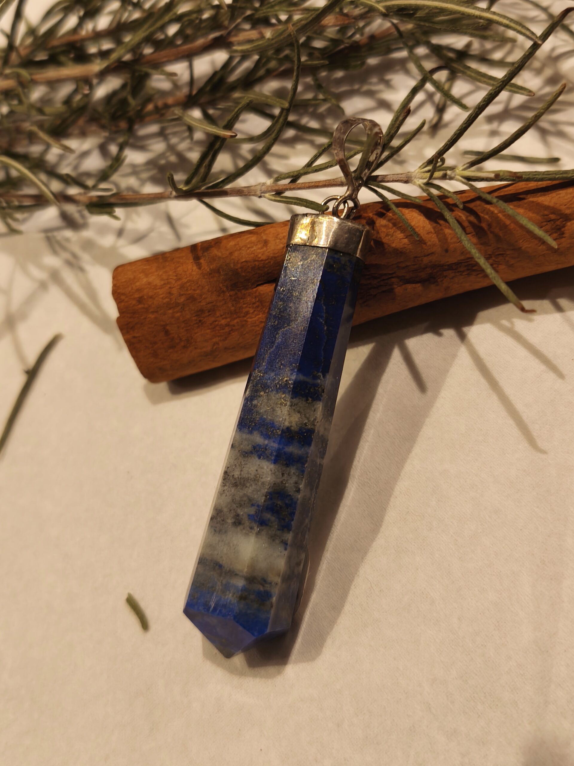 lapis-lazuli pendentif pointe