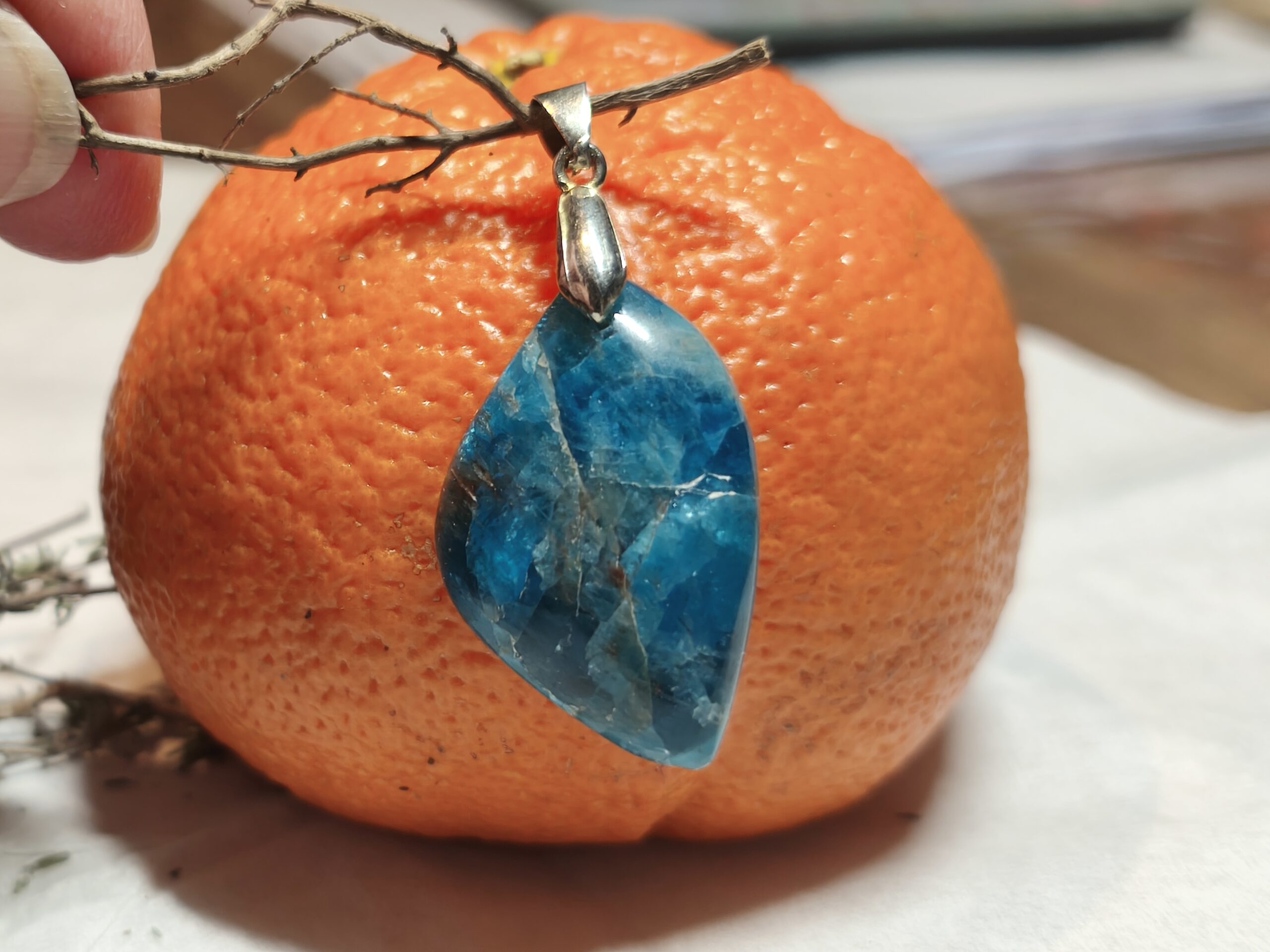 apatite pendentif forme libre