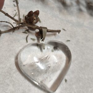 cristal de roche pendentif coeur