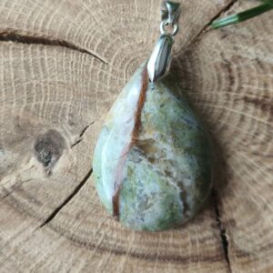 chrysoprase pendentif goutte