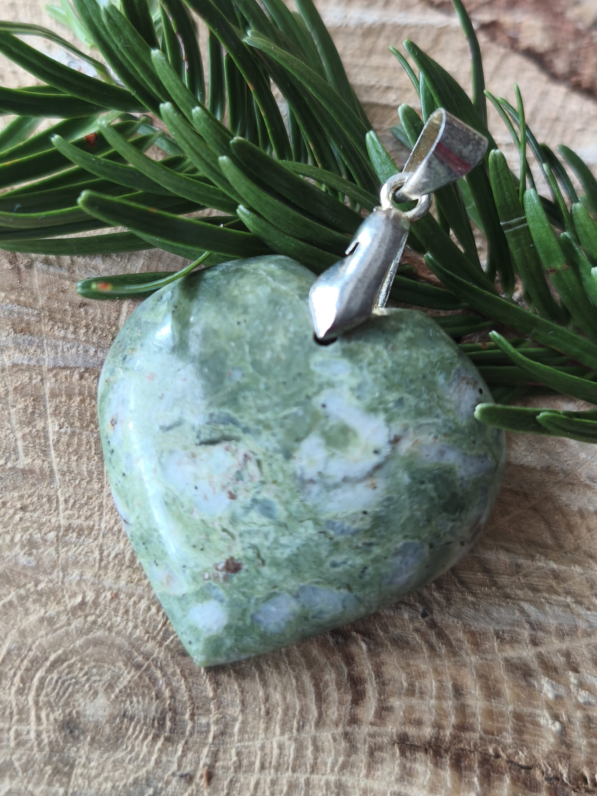 chrysoprase pendentif coeur