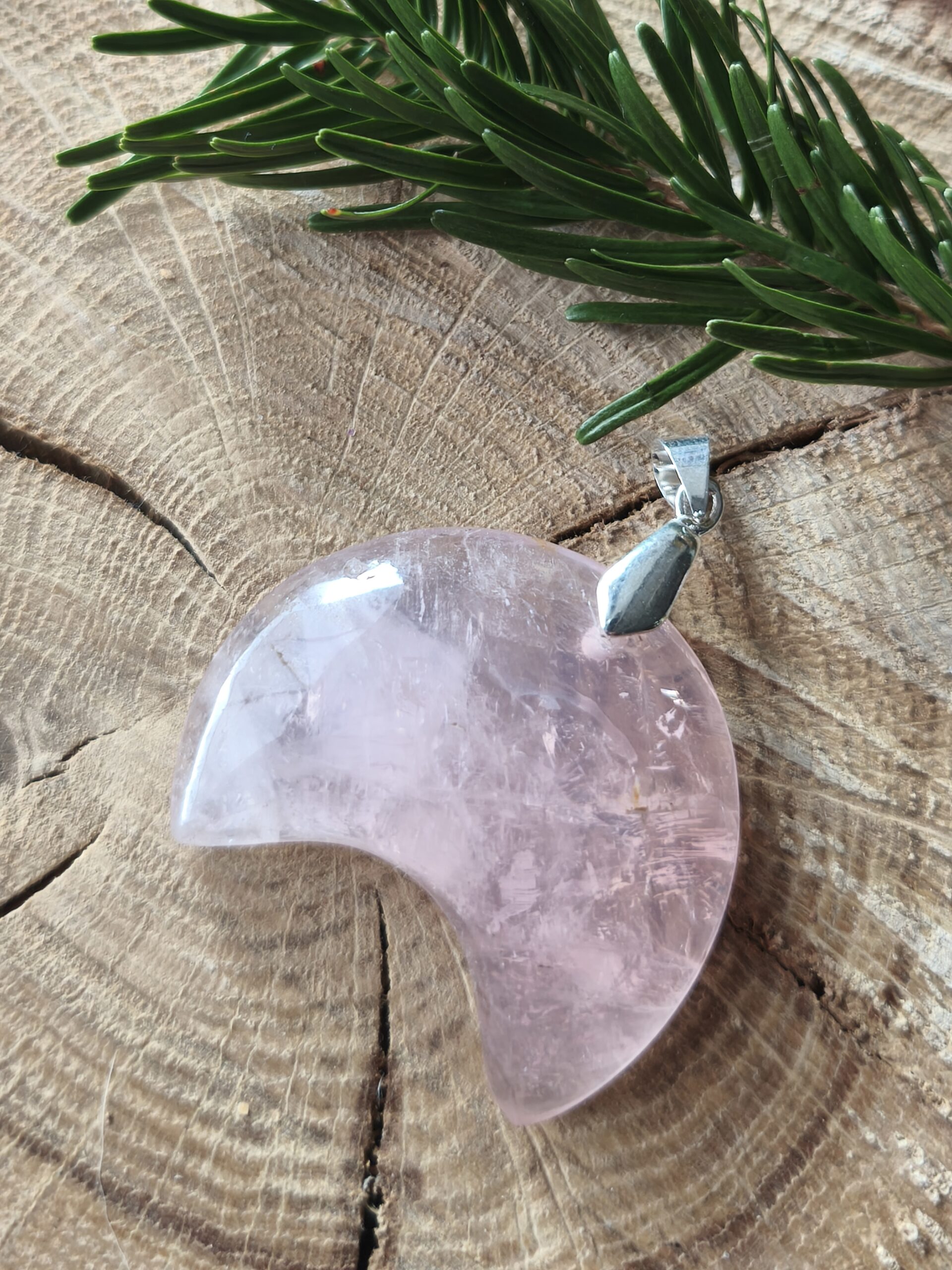 quartz rose pendentif lune