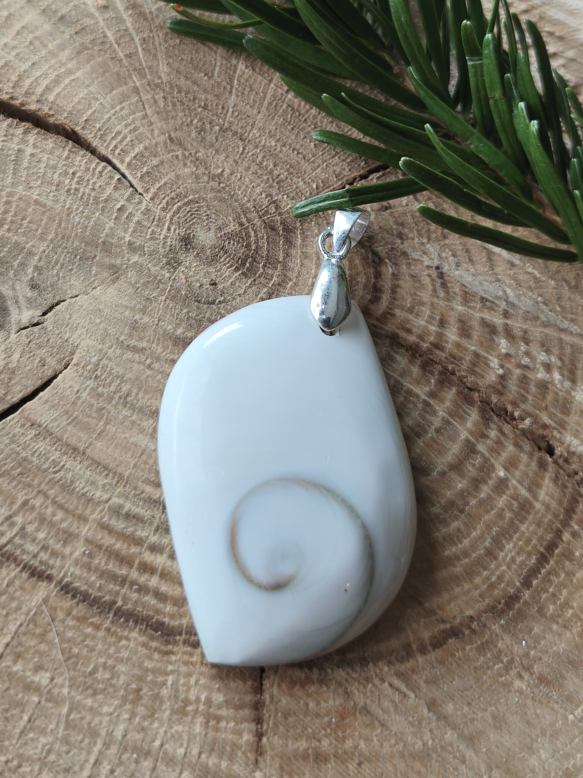 oeil de Ste Lucie pendentif forme libre – Image 2