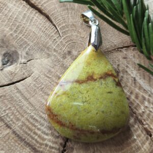 opale verte pendentif forme libre