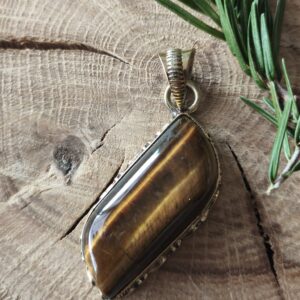 oeil de tigre pendentif doré