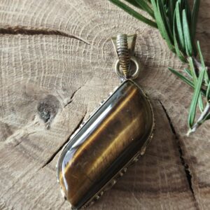 oeil de tigre pendentif doré