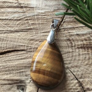oeil de tigre pendentif goutte