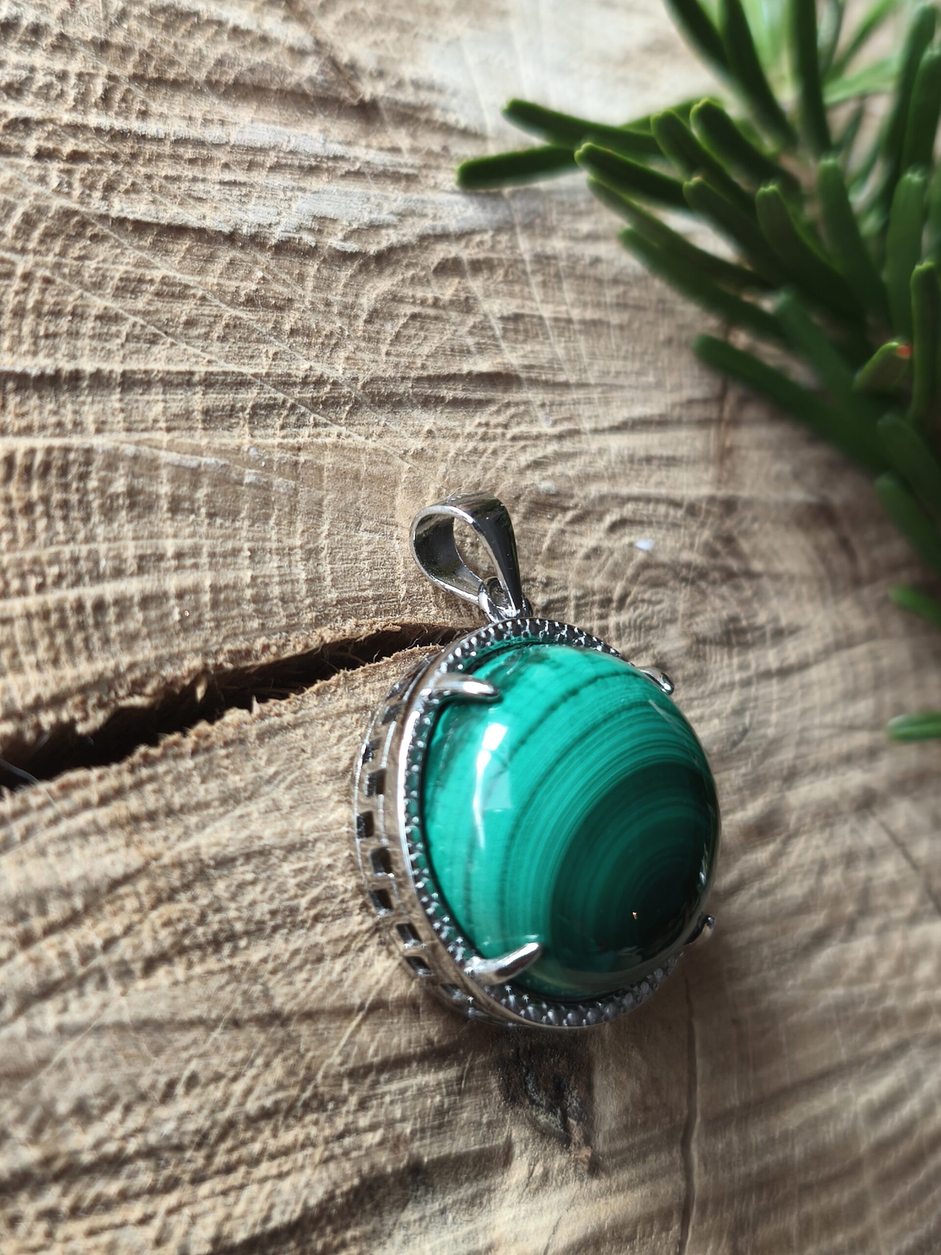 malachite pendentif rond