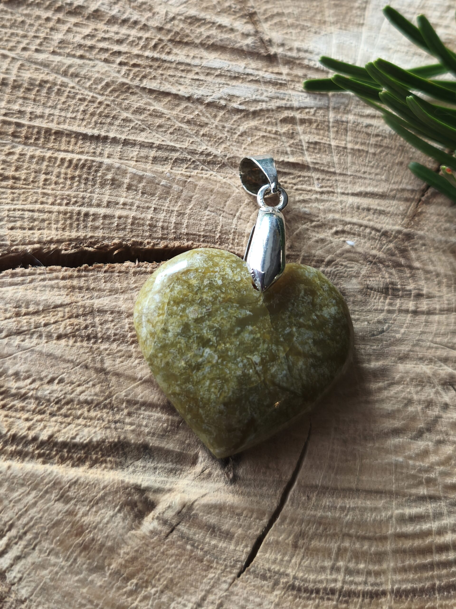 opale verte pendentif coeur – Image 2