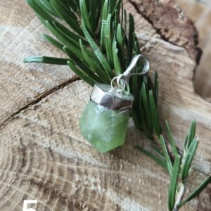 péridot pendentif pointe