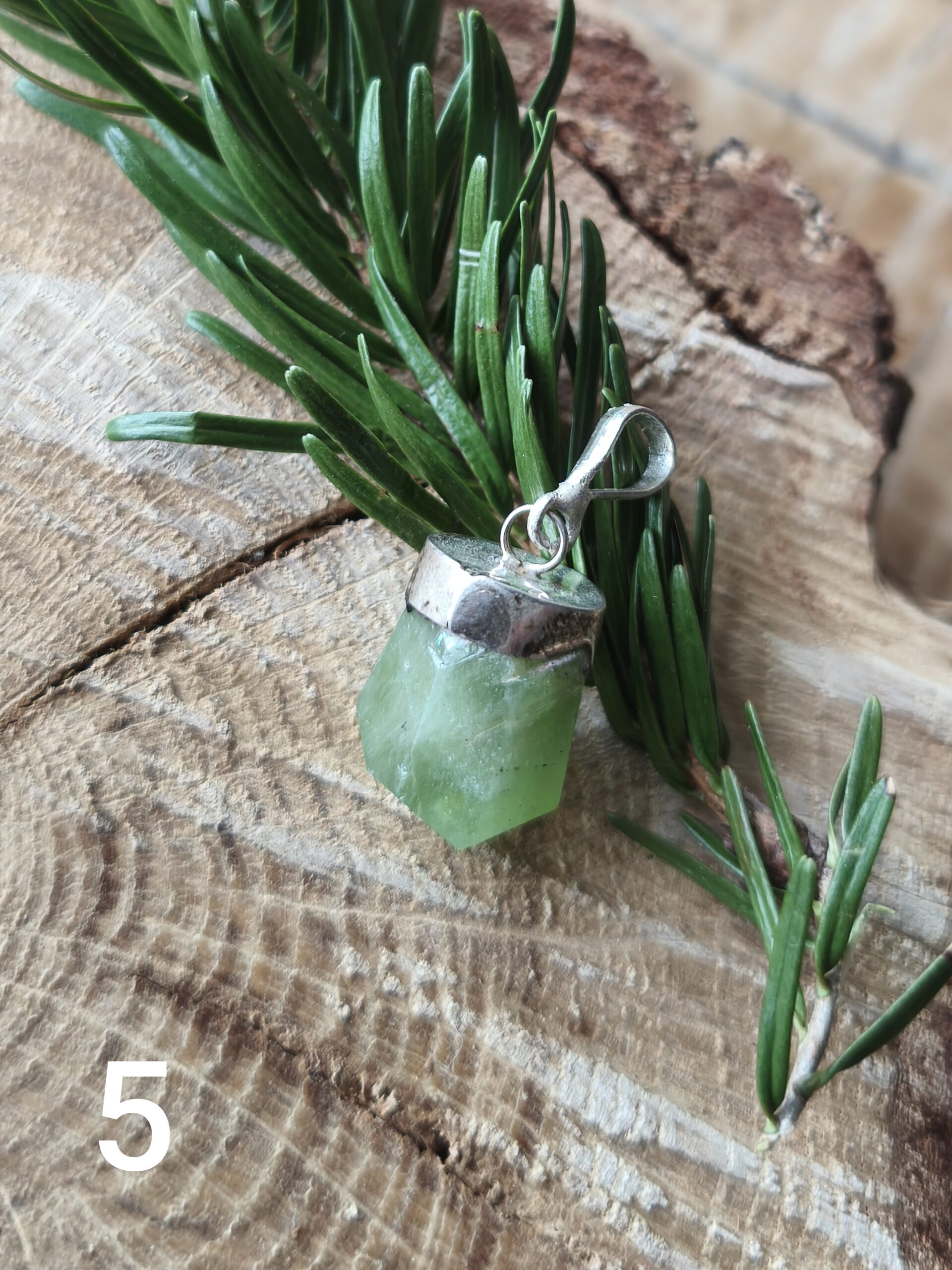 péridot pendentif pointe