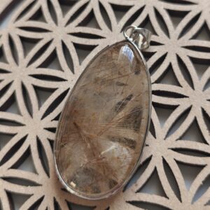 quartz rutile pendentif goutte