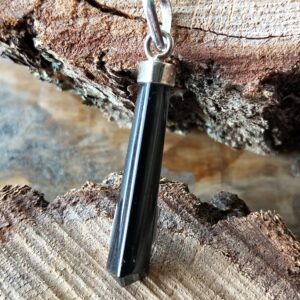 Tourmaline noire pendentif pointe fine