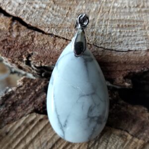 Howlite pendentif goutte