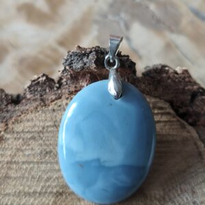 opale bleue pendentif ovale