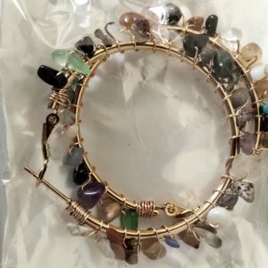 Améthyste et Multi pierres boucles d'oreilles
