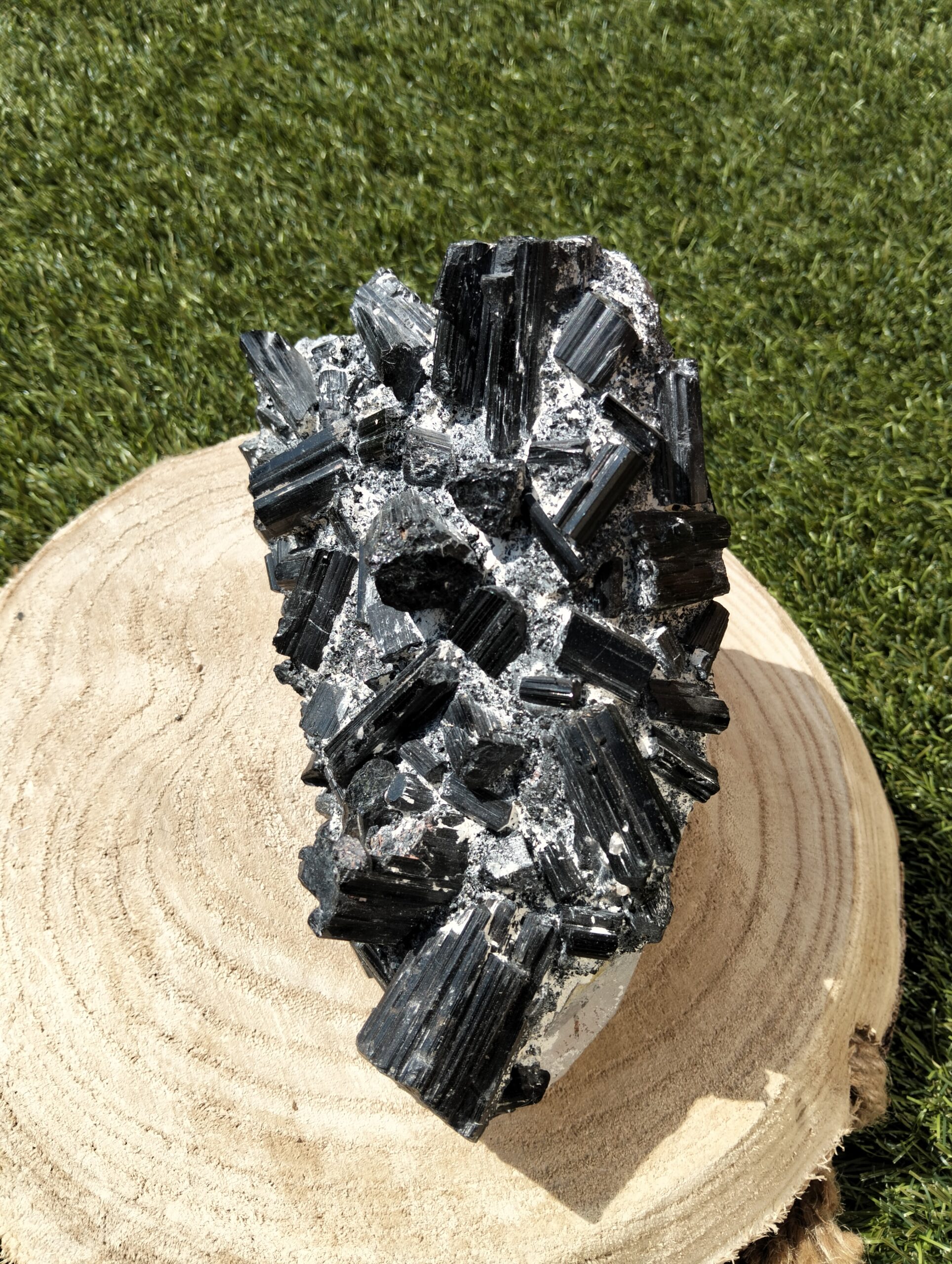 Tourmaline noire brute – Image 2