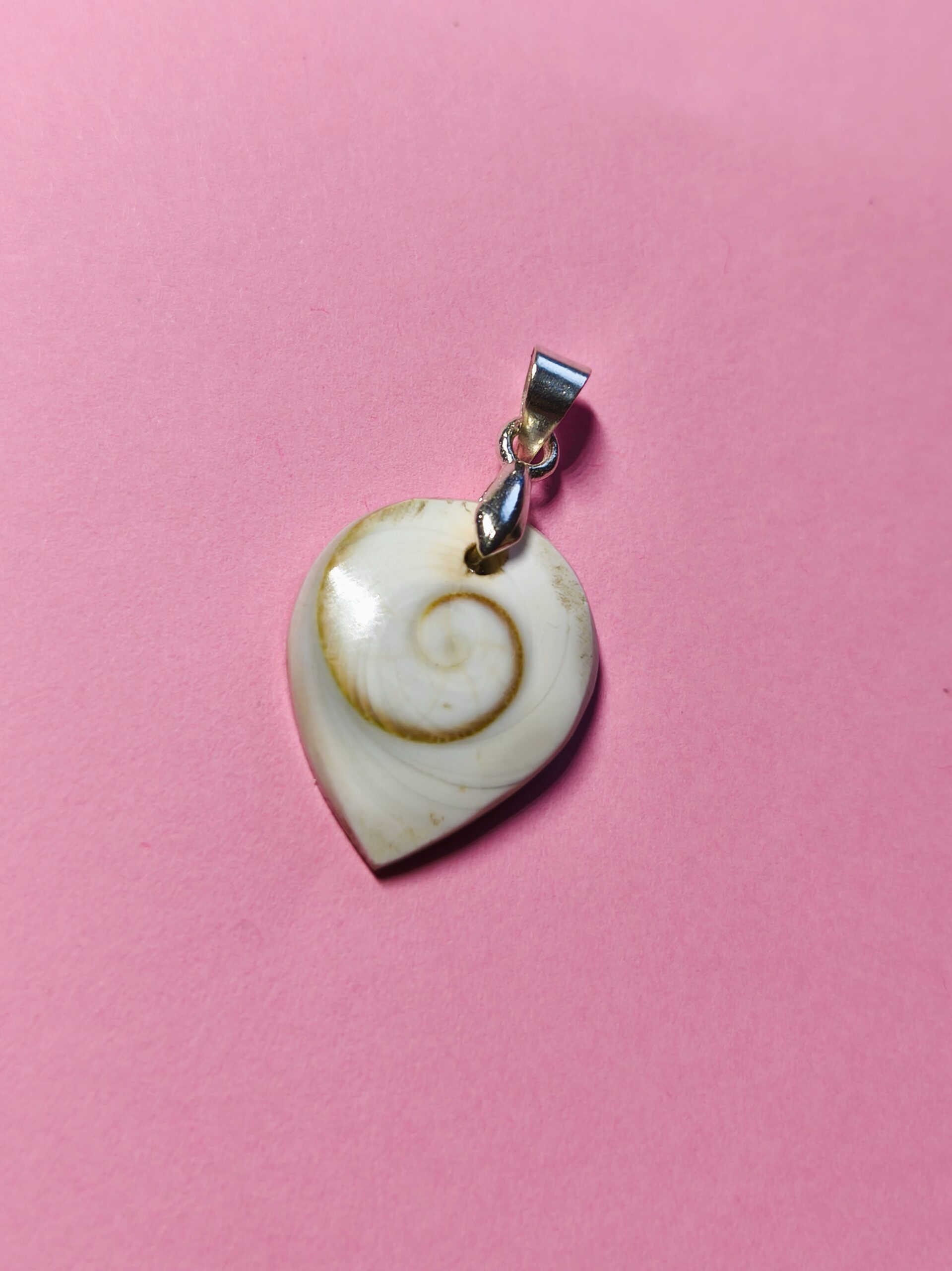 oeil de ste lucie petit pendentif